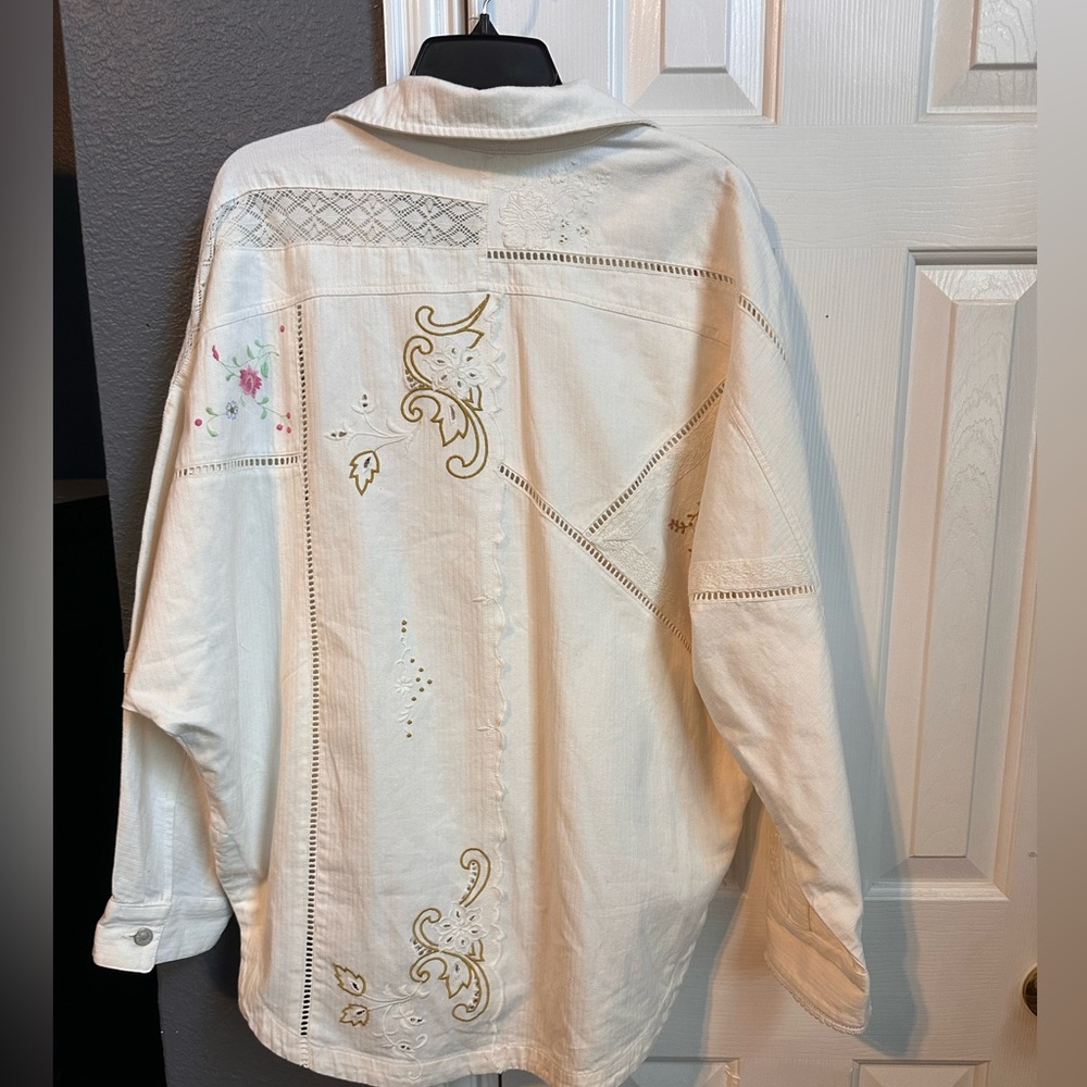 NWT Anthropologie Reworked Embroidered Shirt Jacket Medium - Picture 7 of 9